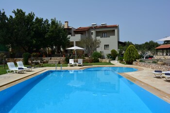 elianthos villa