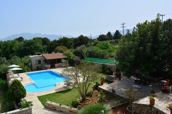 elianthos villa