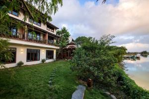 art museum villa hoi an