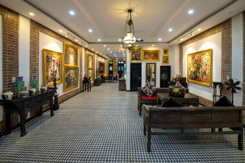 art museum villa hoi an
