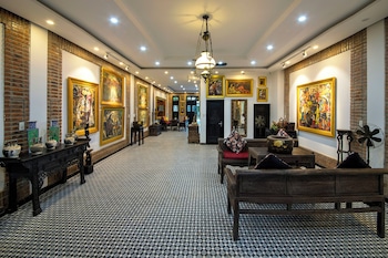 art museum villa hoi an