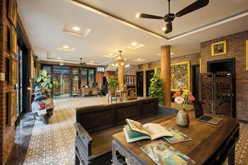 art museum villa hoi an