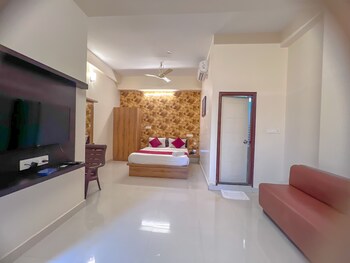 hotel grand vista inn