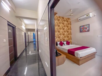 hotel grand vista inn