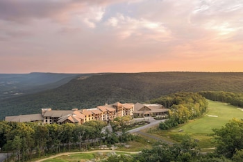 Cloudland At Mclemore Resort Lookout Mountain, Curio By Hilton,Rising Fawn>>Chattanooga,4 star