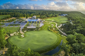 cloudland at mclemore resort lookout mountain curio by hilton