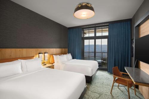 cloudland at mclemore resort lookout mountain curio by hilton