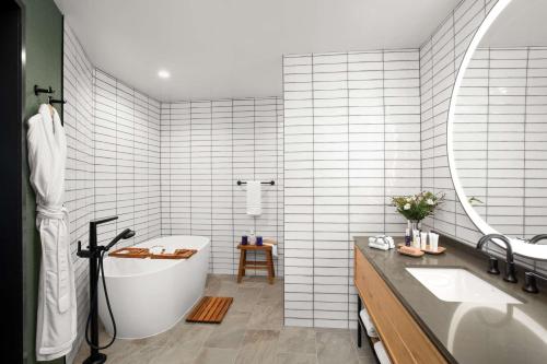 cloudland at mclemore resort lookout mountain curio by hilton