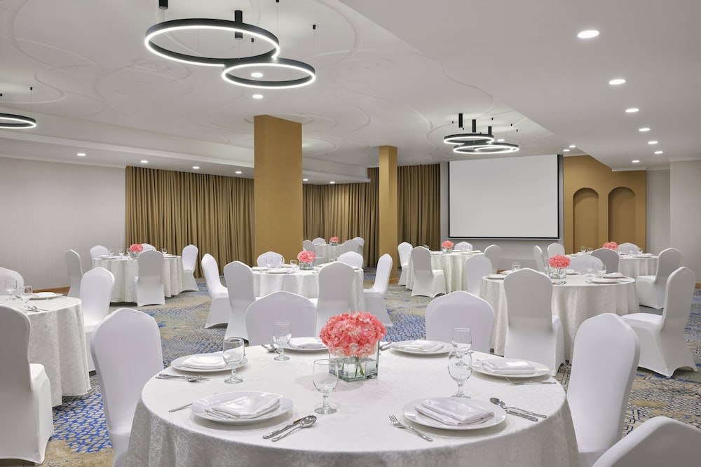 holiday inn jeddah corniche an ihg hotel