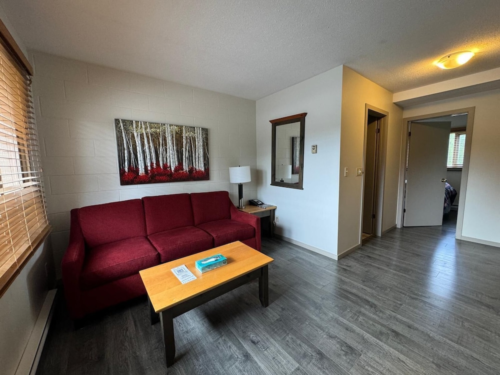 saddle mountain lodge