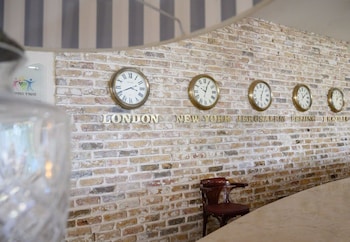 Royal Plaza Hotel,Poriyya>>Hazor Haglilit,4 star