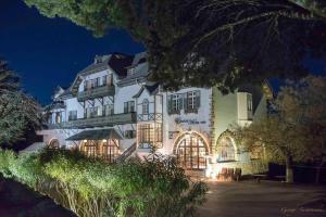 elafos hotel