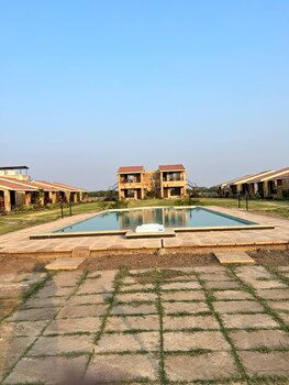 the blackbuck trails velavadar