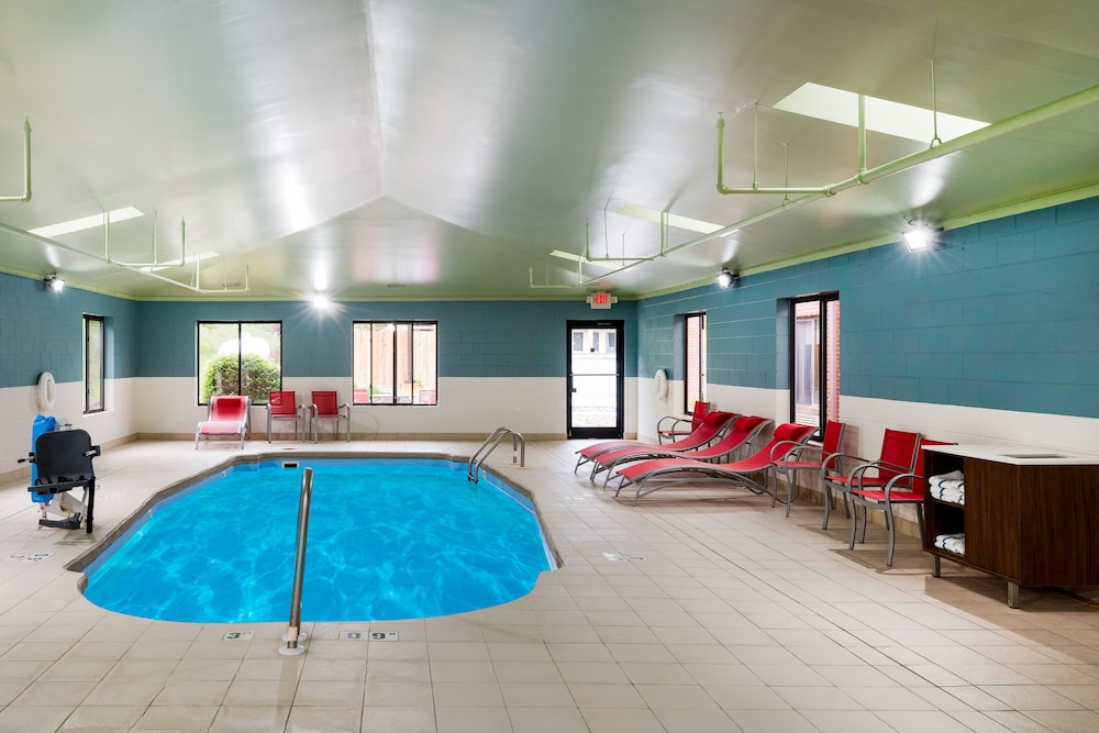holiday inn express hillsville by ihg