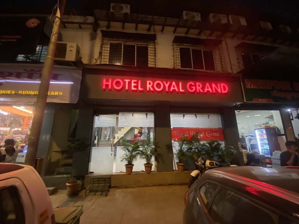hotel royal grand near mumbai international airport