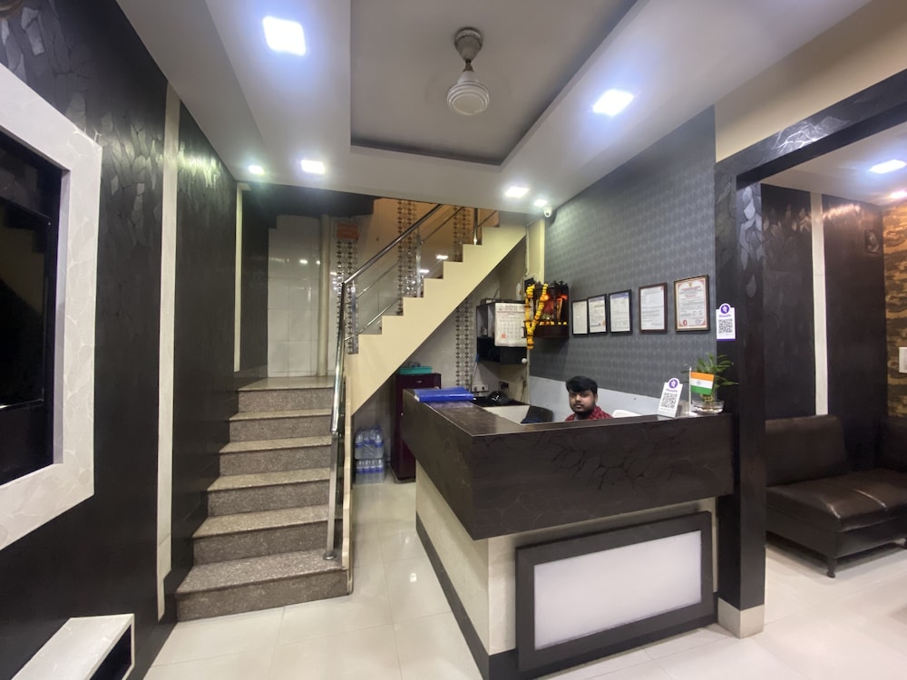 hotel royal grand near mumbai international airport