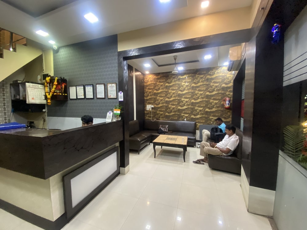 hotel royal grand near mumbai international airport