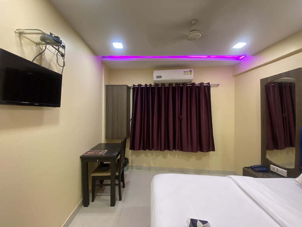 hotel royal grand near mumbai international airport
