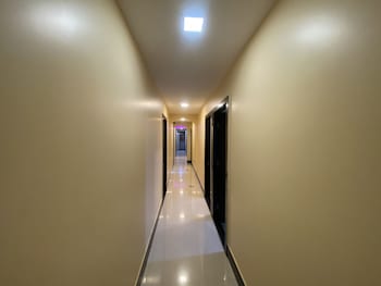 hotel royal grand near mumbai international airport