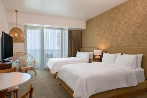 casa costera isla verde beach apartments by marriott bonvoy