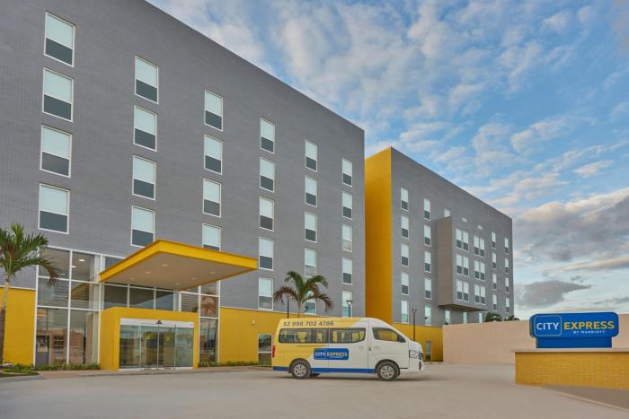 city express by marriott cancun aeropuerto