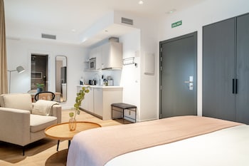 limehome sevilla ronda de capuchinos