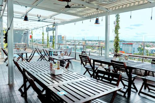 cordela inn r sukamto palembang