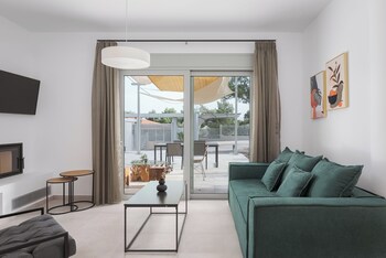 cavos boutique homes