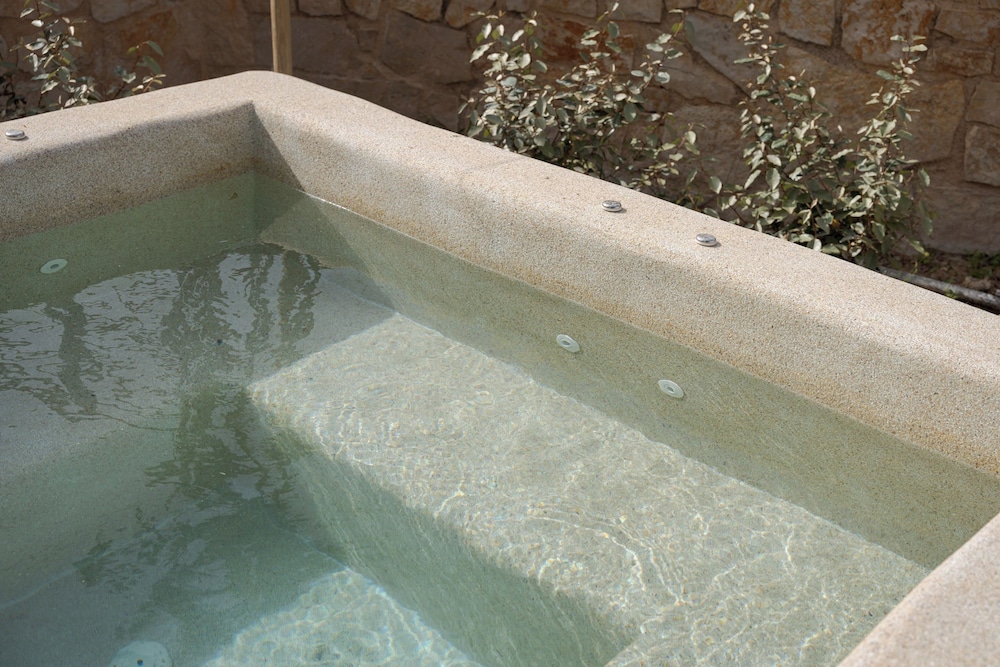 cavos boutique homes