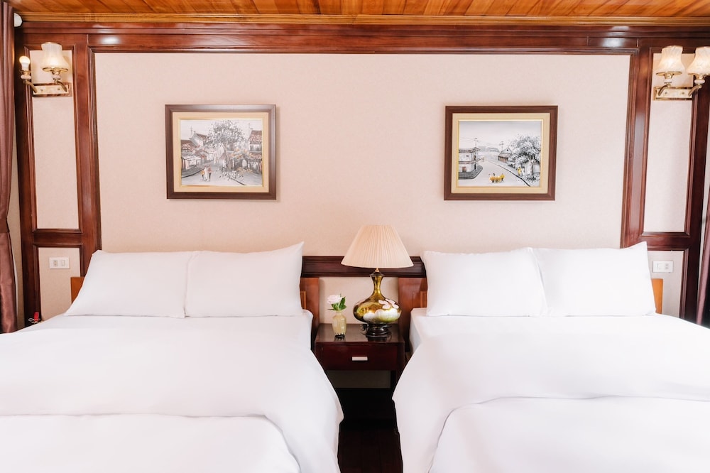 honey boutique cruise