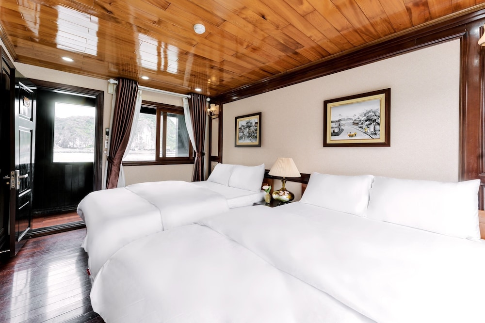 honey boutique cruise