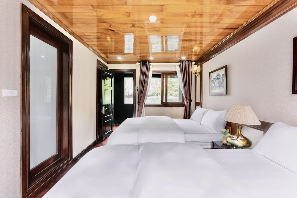 honey boutique cruise