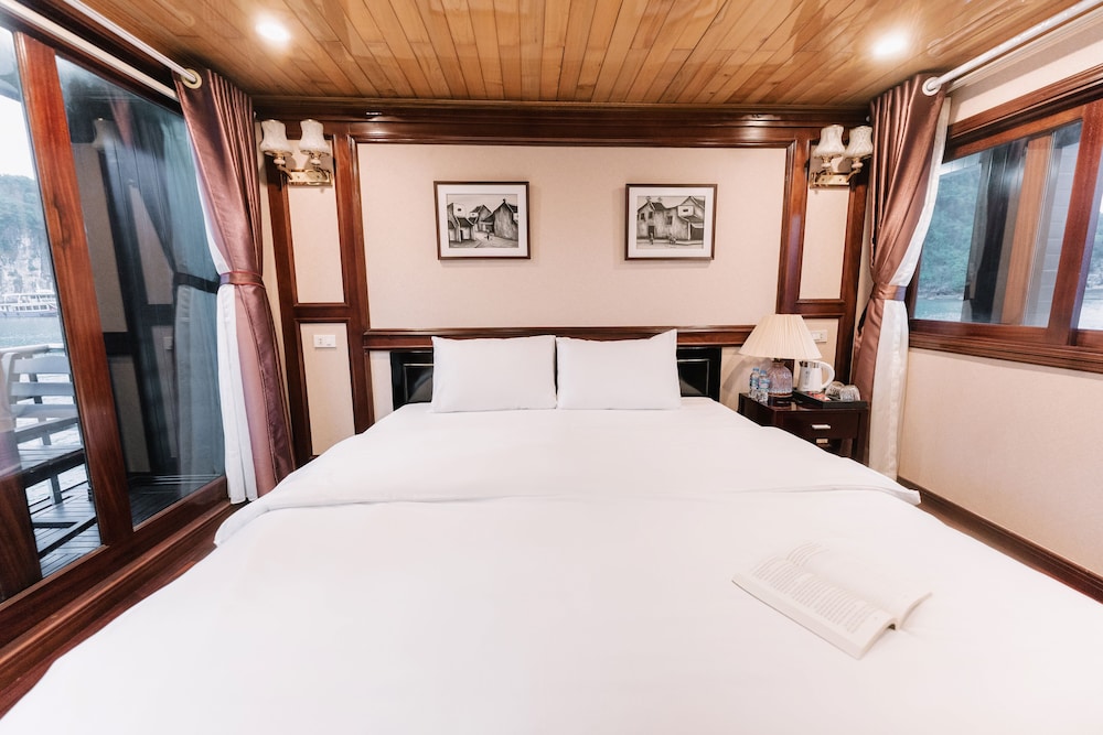 honey boutique cruise