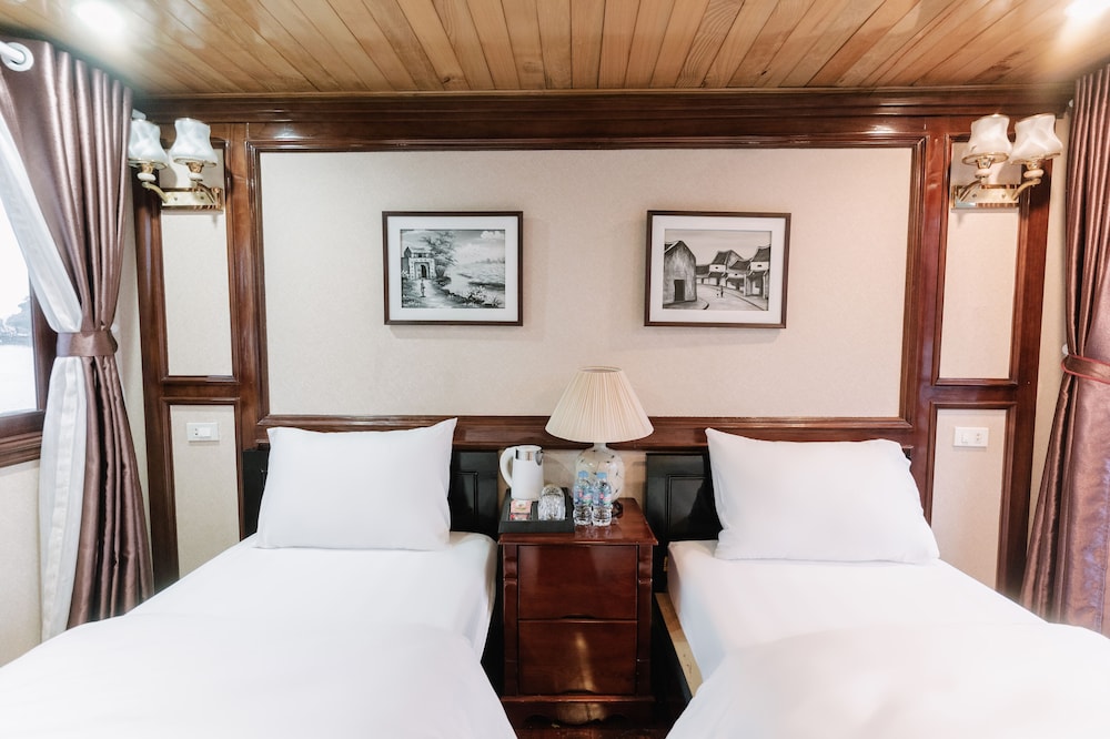 honey boutique cruise