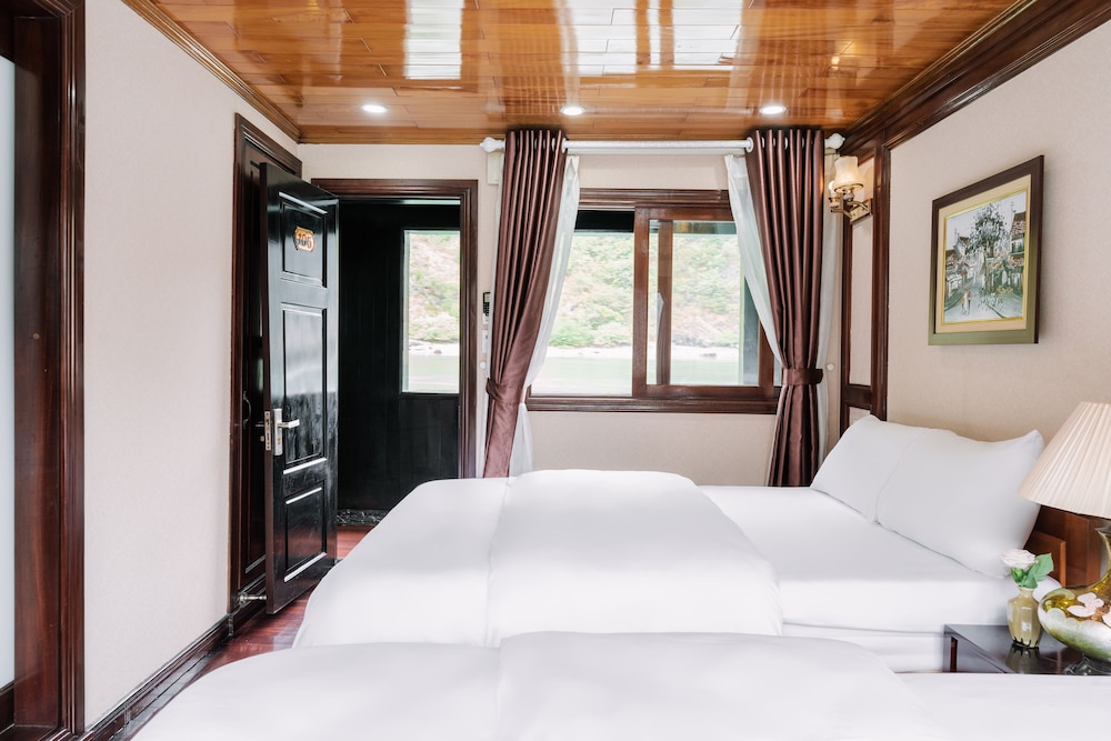 honey boutique cruise