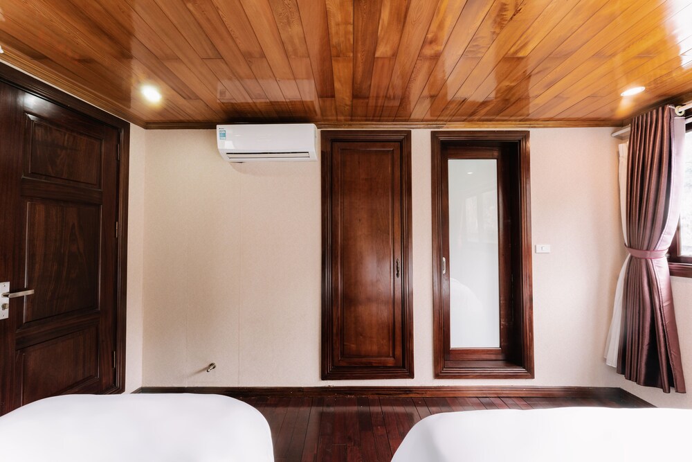 honey boutique cruise