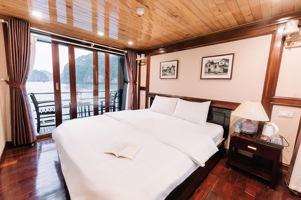 honey boutique cruise