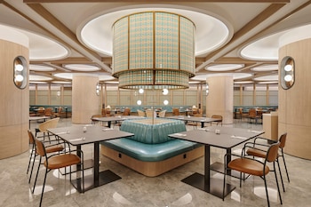 vivere hotel artotel curated