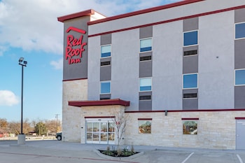 red roof inn hutchins