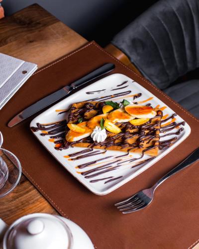 single tree mount hotel