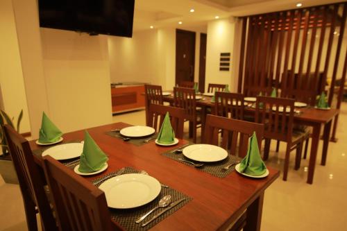 single tree mount hotel