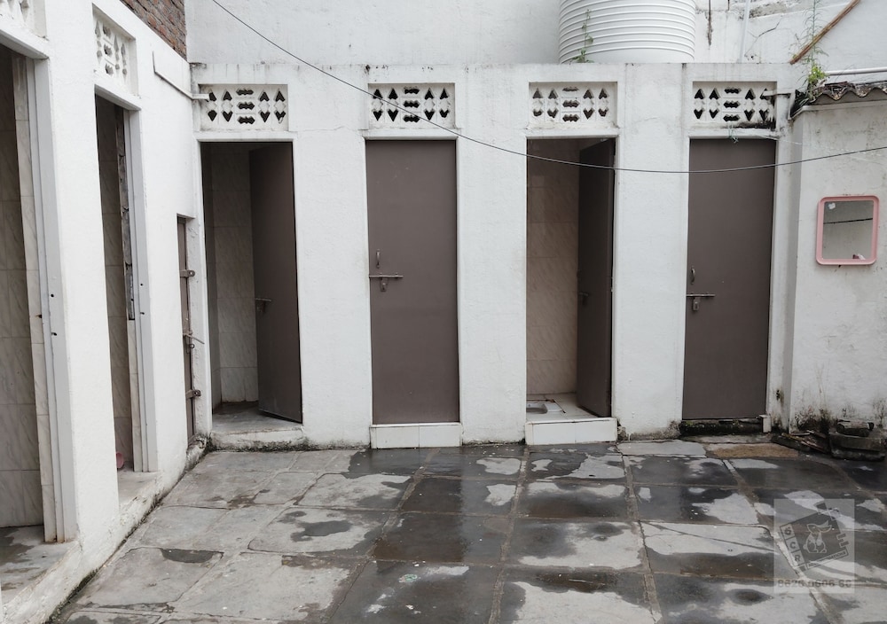 6 cr hotel natraj aurangabad