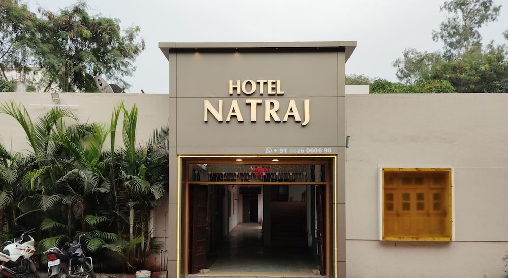 6 cr hotel natraj aurangabad