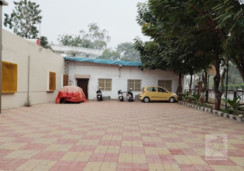 6 cr hotel natraj aurangabad