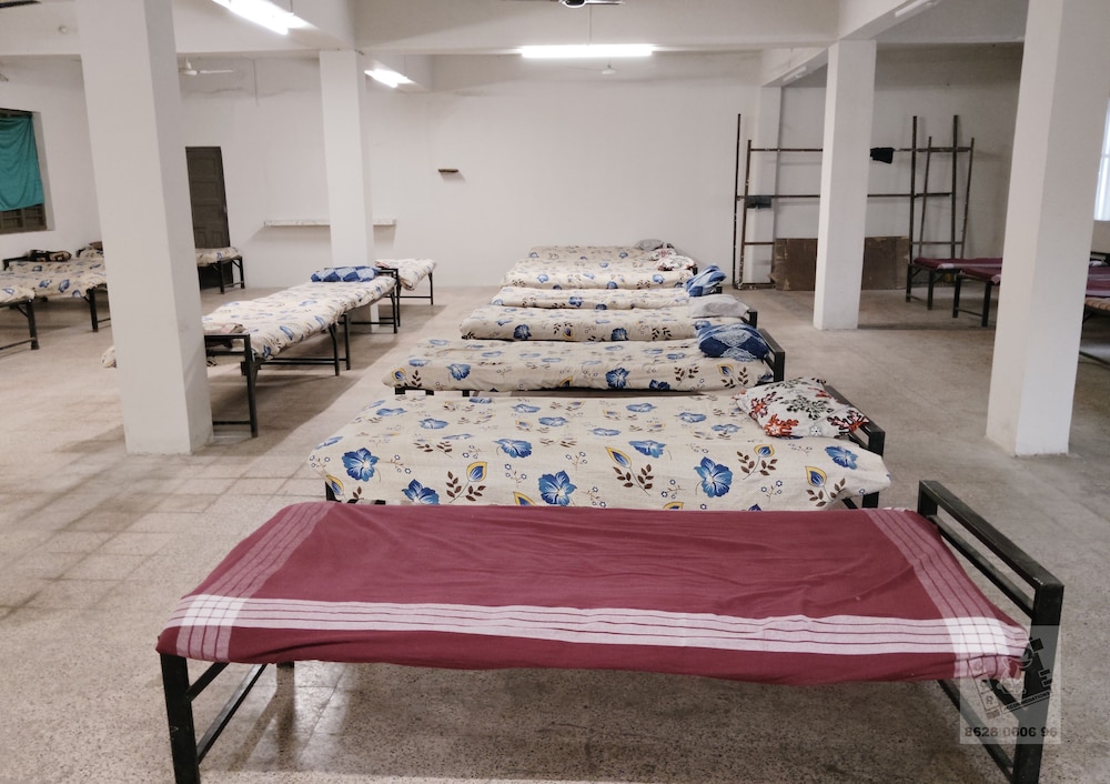 6 cr hotel natraj aurangabad