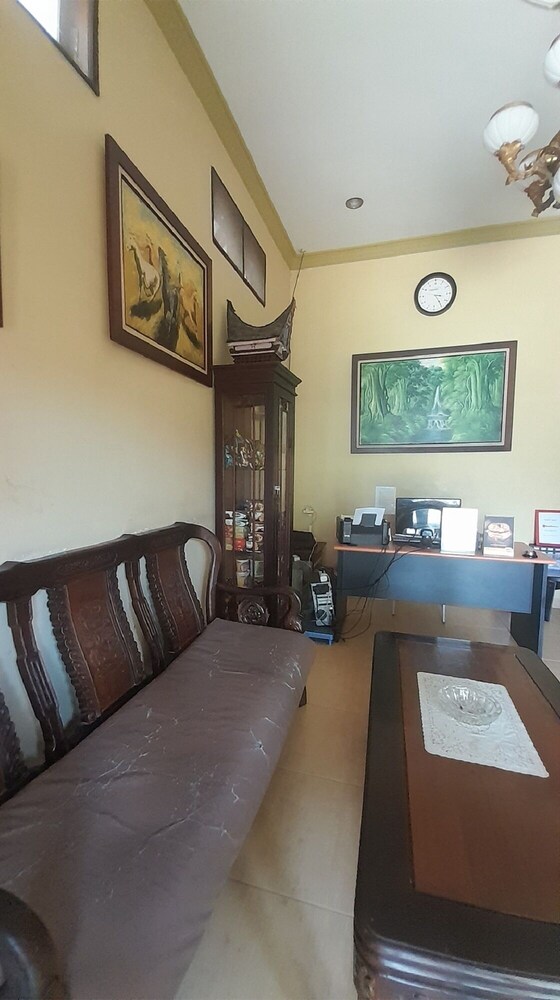 oyo 93417 homestay bunga rinte syariah