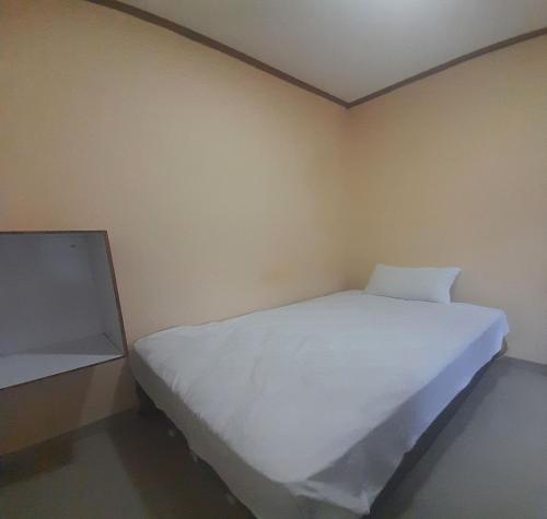 oyo 93417 homestay bunga rinte syariah