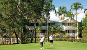 club wyndham cairns trinity links resort