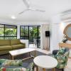 club wyndham cairns trinity links resort