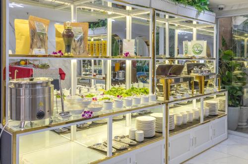 tiffany hotel and restaurant